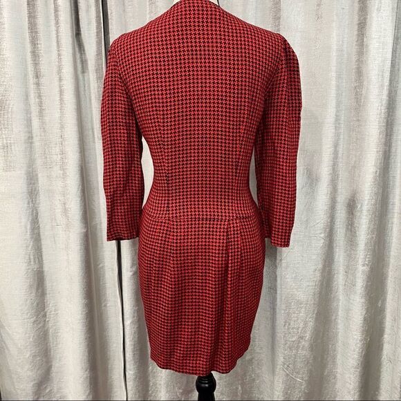 VINTAGE Red Houndstooth Button Down Dress - Picture 8 of 9